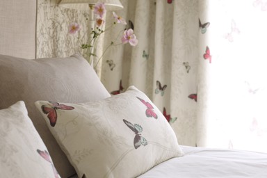 Free local estimating service, curtain making service, blinds, re-upholstery service